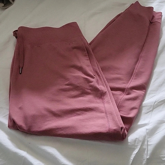 Tuff Athletics Jogger Style Sweatpants. - Picture 3 of 3